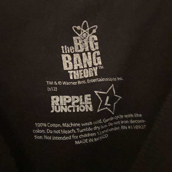 The Big Bang Theory Sheldon Bazinga! T-Shirt Adult Size Large 🔥 - Picture 3 of 4